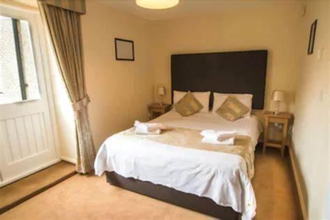 Cambrian Inn Tredegar Bagian luar foto